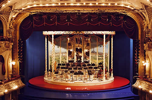 ronacher theater